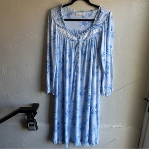Eileen West Floral Blue Waltz Nightgown Long Sleeve Romantic Feminine Cozy Sz XS